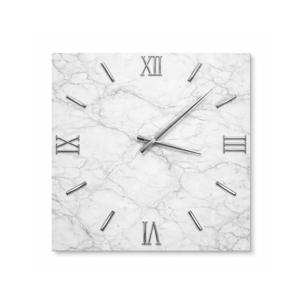 Orologio Luna da parete artigianale in resina effetto marmo bianco con numeri romani e dettagli argentati