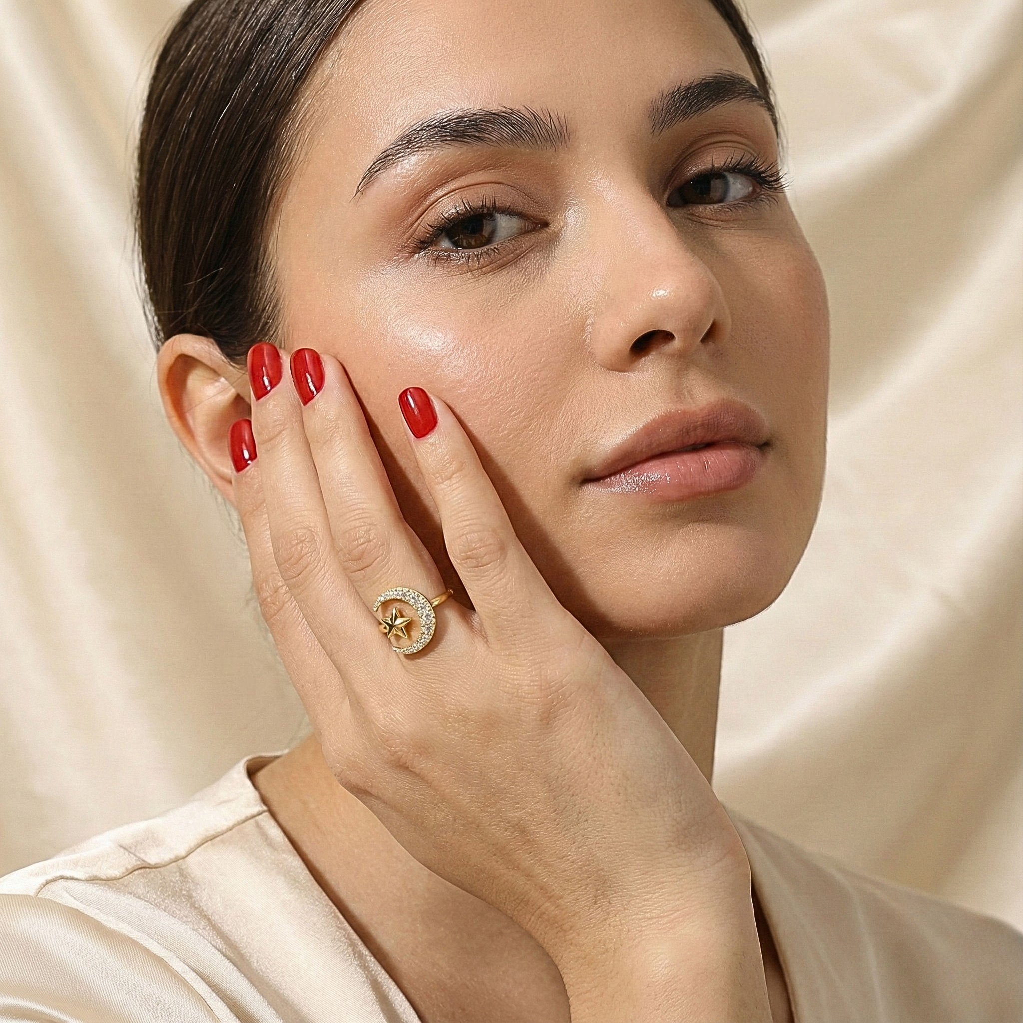 Anello Moonchild 🌙✨ | Luna e Stella Pavé | Acciaio Inox Placcato Oro 18k Regolabile