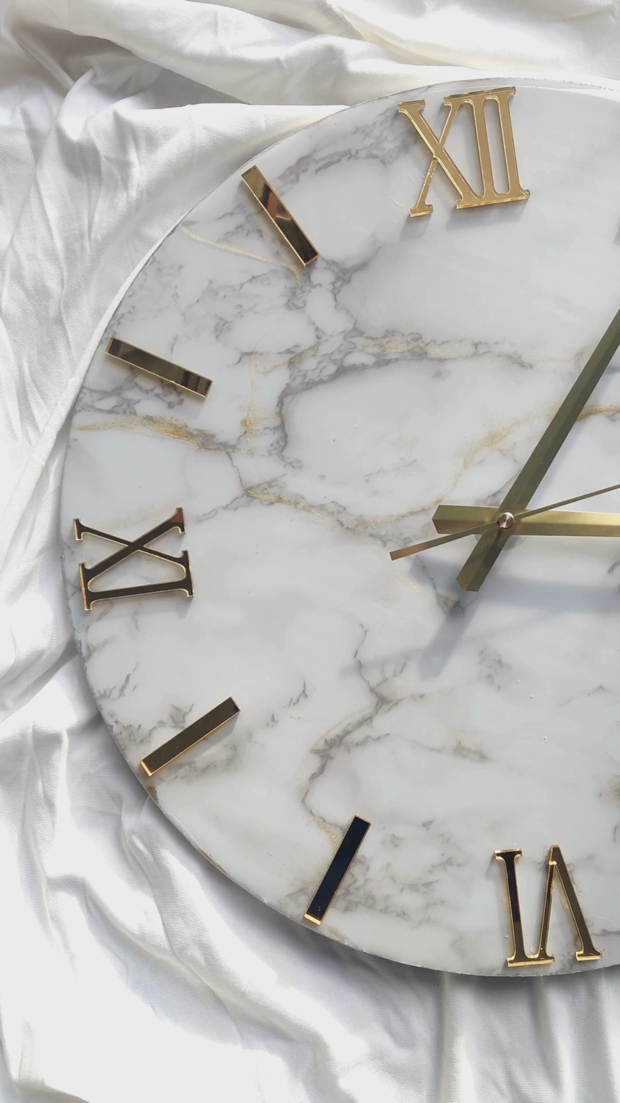Eterna Oro - Orologio Da Parete Artigianale In Resina
